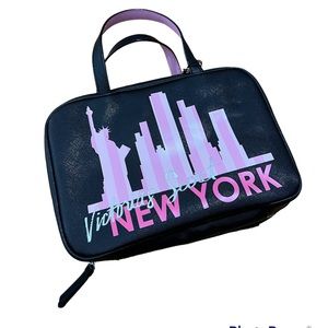 Victoria’s Secret Makeup & Toiletries Travel Bag NWT